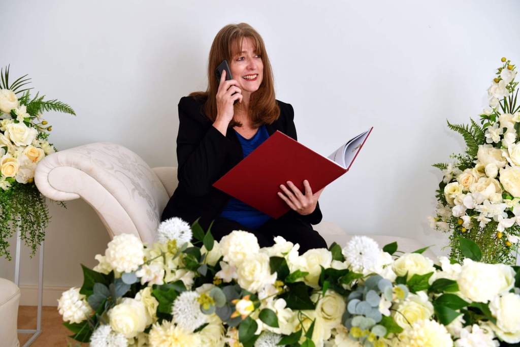 How to Choose Your Wedding Celebrant Best Wedding Planning Tips Sharon Munro Weddings